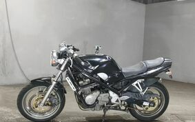 SUZUKI BANDIT 250 GJ74A