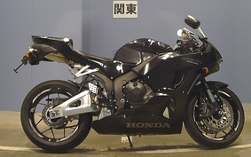 HONDA CBR600RR GEN 3 2015 PC40