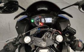 YAMAHA YZF-R25 RG10J