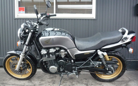 HONDA CB750 2005 RC42