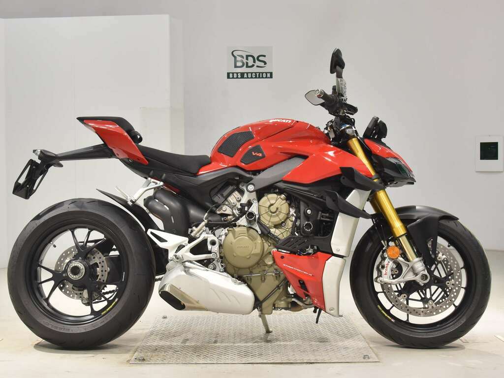 Ducati Streetfighter v4 s