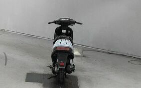 SUZUKI ADDRESS V100 CE13A