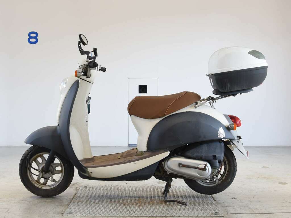 Honda crea scoopy af55