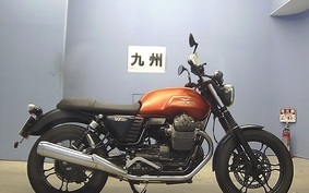 MOTO GUZZI V7 STONE 2 2015