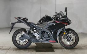 YAMAHA YZF-R25 RG10J