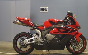 HONDA CBR1000RR 2004 SC57