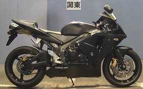 HONDA CBR600RR 2004 PC37