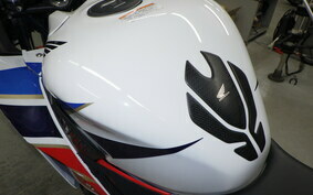 HONDA CBR250R GEN 3 MC41