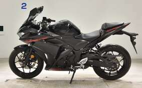 YAMAHA YZF-R25 RG10J