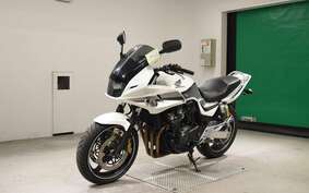 HONDA CB400 SUPER BOLDOR VTEC 2011 NC42