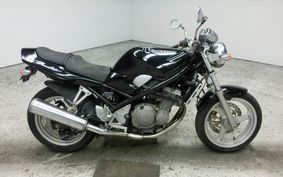 SUZUKI BANDIT 250 GJ74A