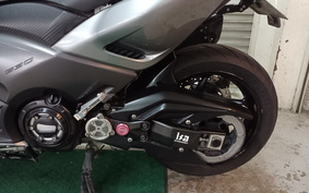 YAMAHA T-MAX 530 2012 SJ09