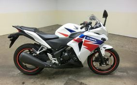 HONDA CBR250R Fi MC41