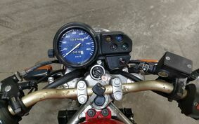 HONDA VTR 250 MC33