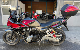 HONDA CB1300SB SUPER BOLDOR 2017 SC54