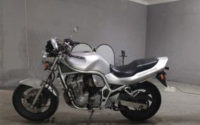 SUZUKI GSF750 GR7EA