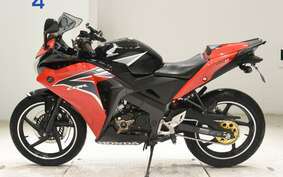 HONDA CBR125R JC50