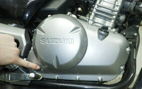 SUZUKI GSR250