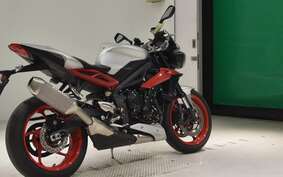 TRIUMPH STREET TRIPLE RX 2015