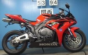 HONDA CBR1000RR 2006 SC57