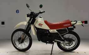 YAMAHA DT125 17F