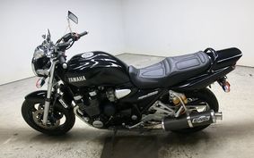 YAMAHA XJR1300 2002 RP03J