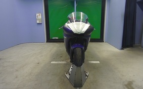 YAMAHA YZF-R6 2003 RJ05