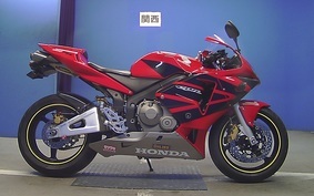 HONDA CBR600RR 2004 PC37