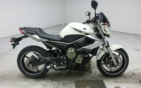 YAMAHA XJ6 N 2010 RJ19