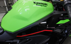 KAWASAKI ZX-25R ZX250E