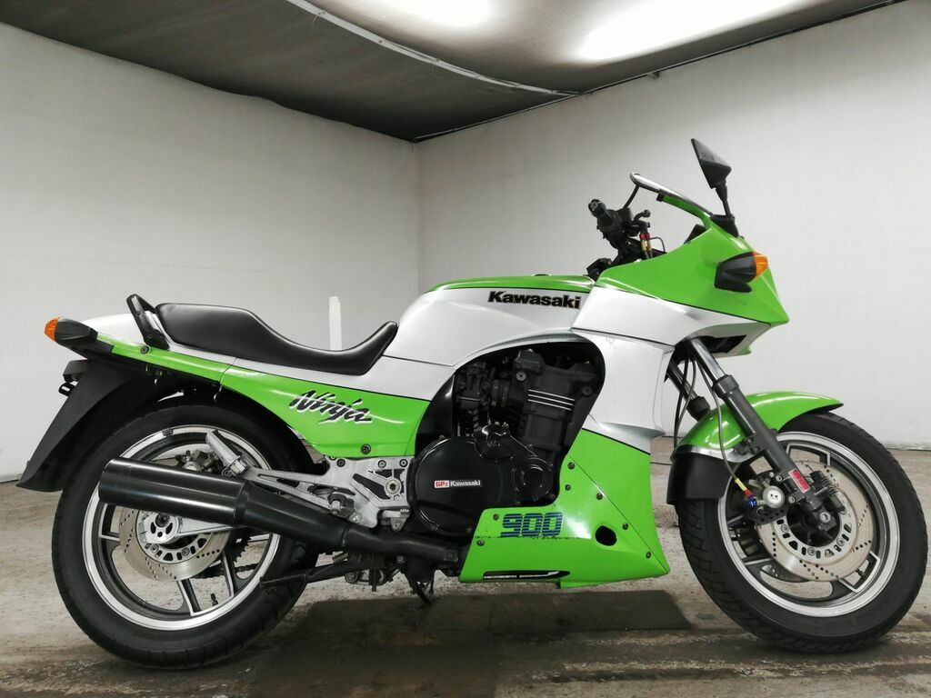 Kawasaki Ninja gpz900r old Ghost