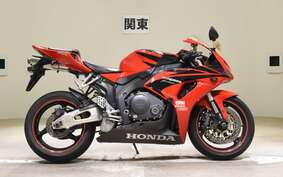 HONDA CBR1000RR 2006 SC57