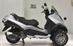 PIAGGIO MP3 250