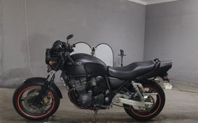 SUZUKI INAZUMA 400 GK7BA