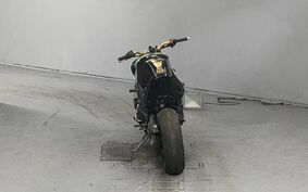 TRIUMPH SPEED TRIPLE TE585