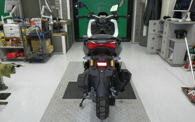 HONDA ADV150