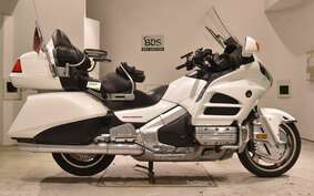 HONDA GL 1800 GOLD WING 2012 SC68