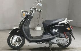 YAMAHA VINO 125 SE24