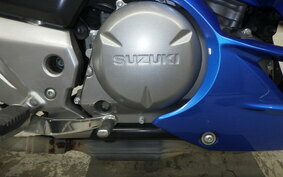 SUZUKI GSR250F