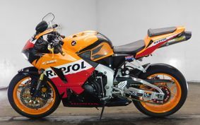 HONDA CBR600RR 2014 PC40