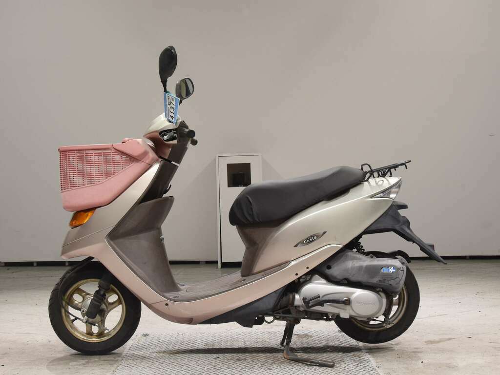 Honda dio af68 cesta