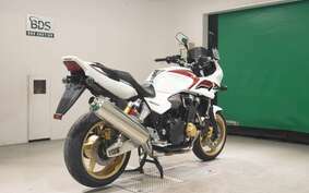 HONDA CB1300SB SUPER BOLDOR A 2014 SC54