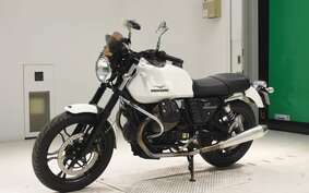 MOTO GUZZI V7 STONE 2014