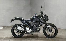 YAMAHA FZ25 RG42