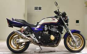 HONDA CB1300SF SUPER FOUR 2002 SC40