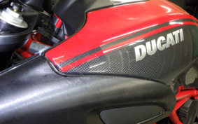 DUCATI DIAVEL Carbon 2011