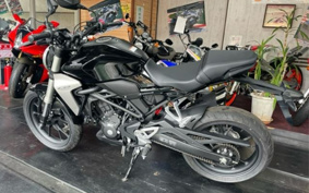 HONDA CB250R MC52