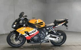 HONDA CBR1000RR 2006 SC57