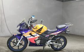 HONDA CBR125R JC34