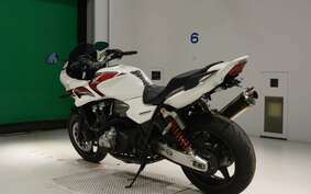 HONDA CB1300SB SUPER BOLDOR A 2010 SC54